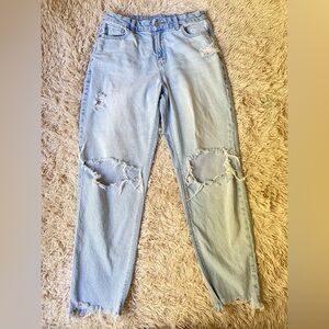 American Eagle curvy mom jean 10 regular light wash distressed ripped knees hole